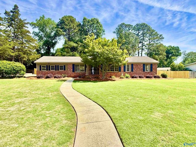 2304 Pennylane, Decatur, AL 35601