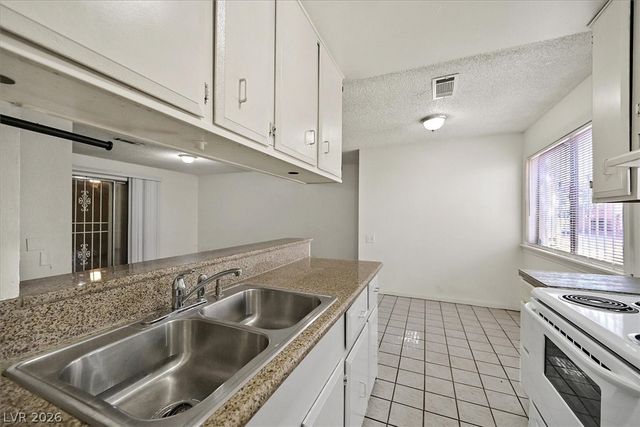 2236 East Desert Inn Road, Las Vegas, NV 89169