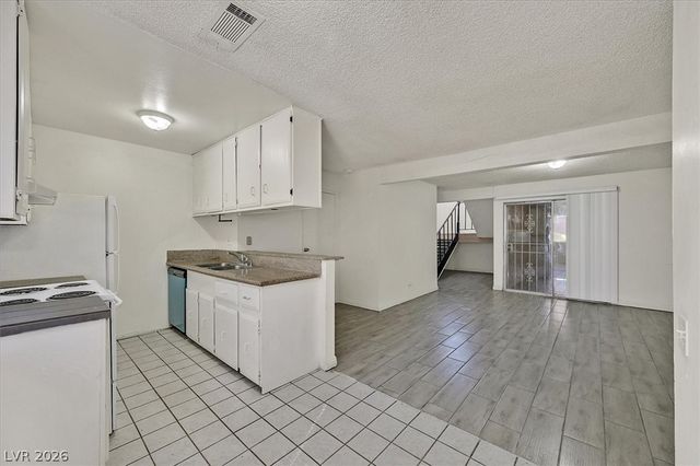 2236 East Desert Inn Road, Las Vegas, NV 89169