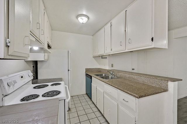 2236 East Desert Inn Road, Las Vegas, NV 89169