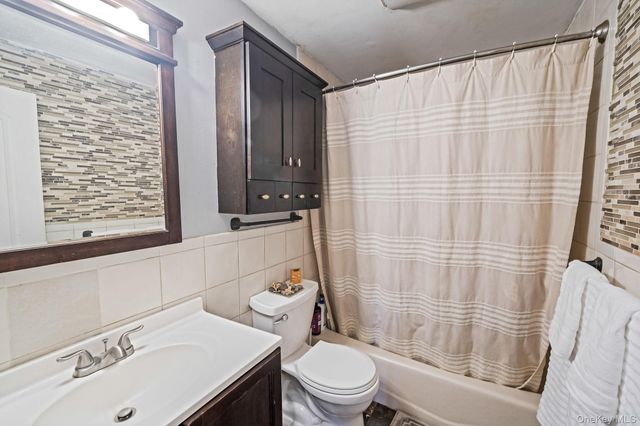 73 Wendy Drive, Farmingville, NY 11738