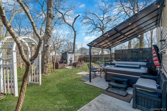 73 Wendy Drive, Farmingville, NY 11738