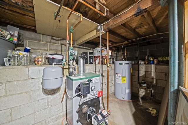 73 Wendy Drive, Farmingville, NY 11738