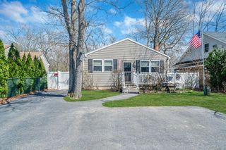 73 Wendy Drive, Farmingville, NY 11738