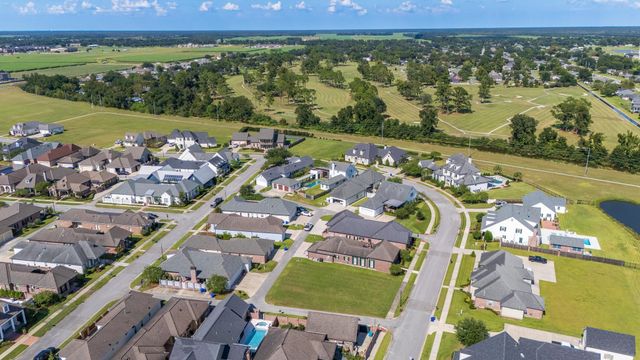 260 Rue Pellitier, Thibodaux, LA 70301