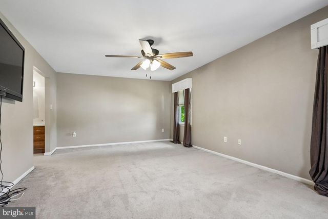 19 PEAK PL, Sewell, NJ 08080