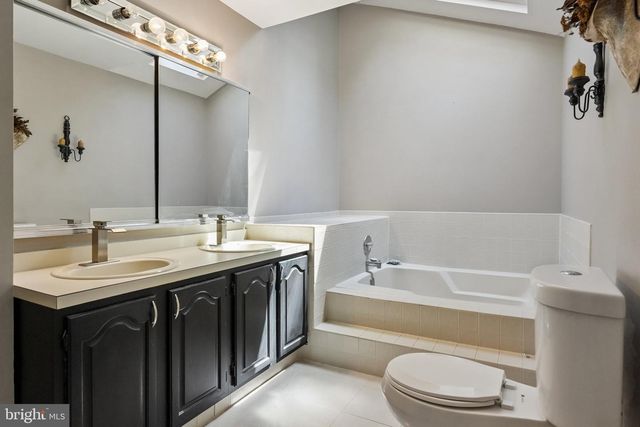 19 PEAK PL, Sewell, NJ 08080