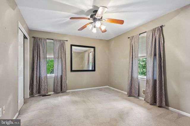 19 PEAK PL, Sewell, NJ 08080