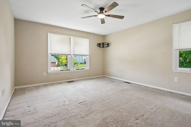 19 PEAK PL, Sewell, NJ 08080