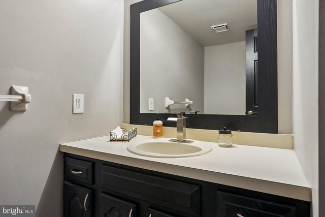19 PEAK PL, Sewell, NJ 08080