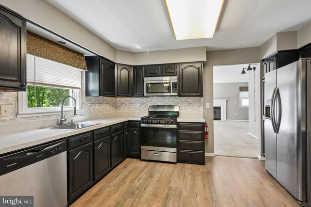 19 PEAK PL, Sewell, NJ 08080