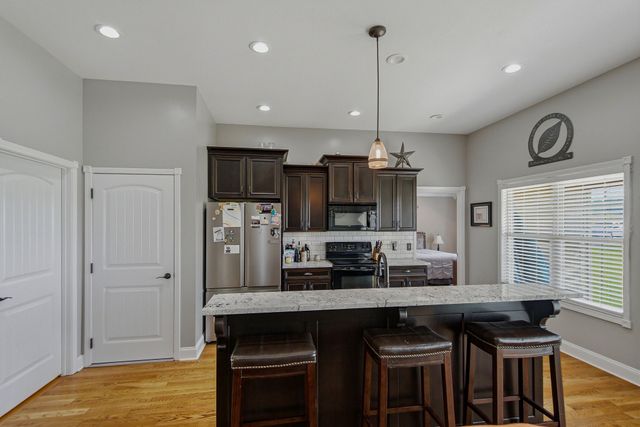 4043 Wilks Rd, Springfield, TN 37172