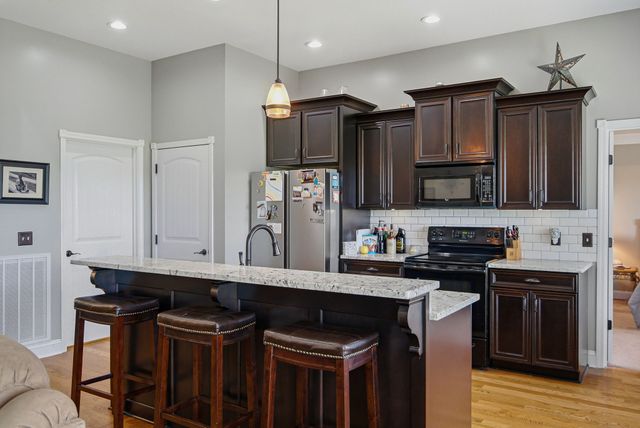 4043 Wilks Rd, Springfield, TN 37172
