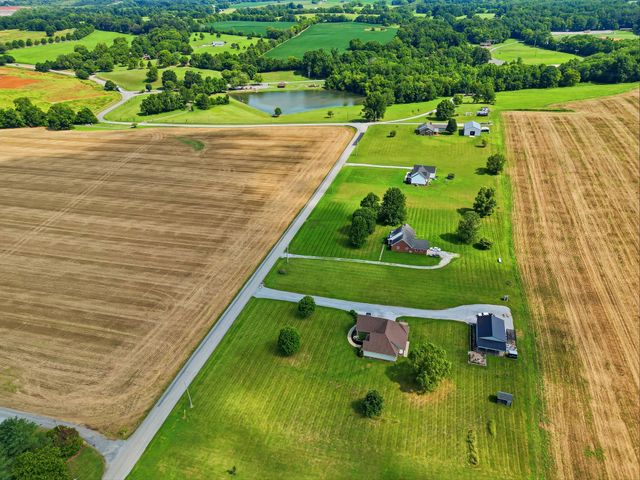 4043 Wilks Rd, Springfield, TN 37172