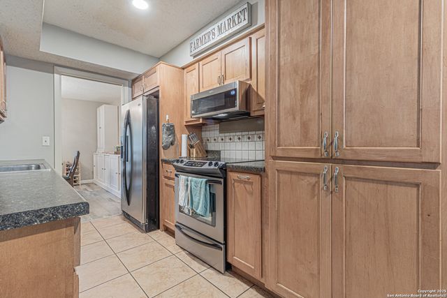 6106 Vance Jackson Rd Apt 70, San Antonio, TX 78230