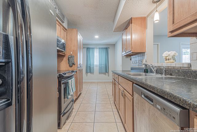 6106 Vance Jackson Rd Apt 70, San Antonio, TX 78230