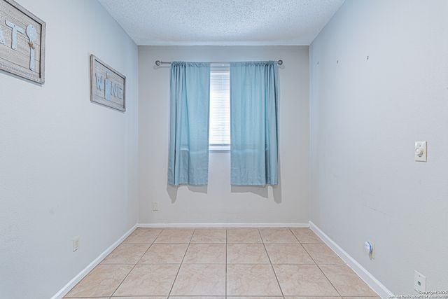 6106 Vance Jackson Rd Apt 70, San Antonio, TX 78230