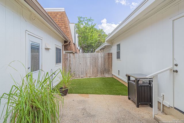 6106 Vance Jackson Rd Apt 70, San Antonio, TX 78230