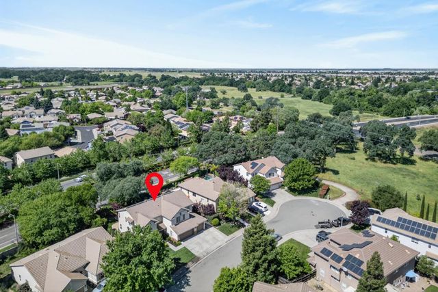 525 Sherbourne Ln, Lincoln, CA 95648