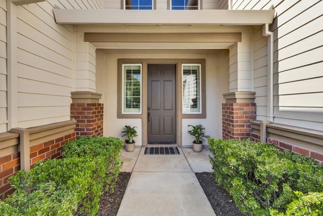 525 Sherbourne Ln, Lincoln, CA 95648