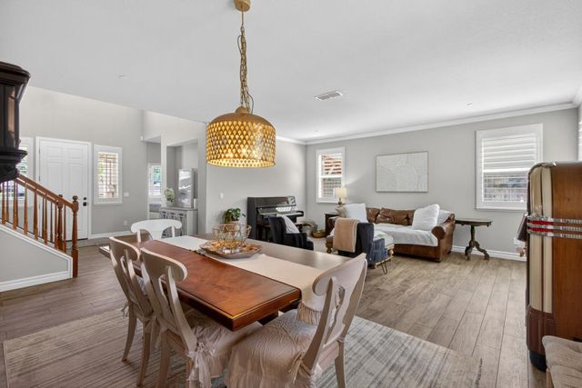 525 Sherbourne Ln, Lincoln, CA 95648