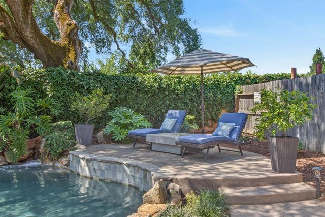 525 Sherbourne Ln, Lincoln, CA 95648