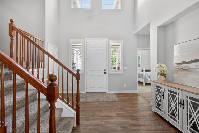 525 Sherbourne Ln, Lincoln, CA 95648