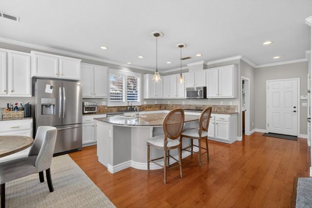 525 Sherbourne Ln, Lincoln, CA 95648