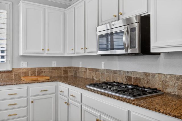 525 Sherbourne Ln, Lincoln, CA 95648