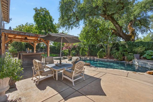 525 Sherbourne Ln, Lincoln, CA 95648