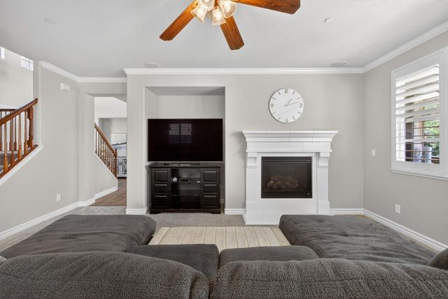 525 Sherbourne Ln, Lincoln, CA 95648