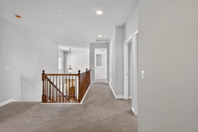 525 Sherbourne Ln, Lincoln, CA 95648