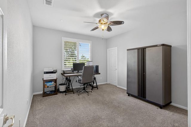 525 Sherbourne Ln, Lincoln, CA 95648