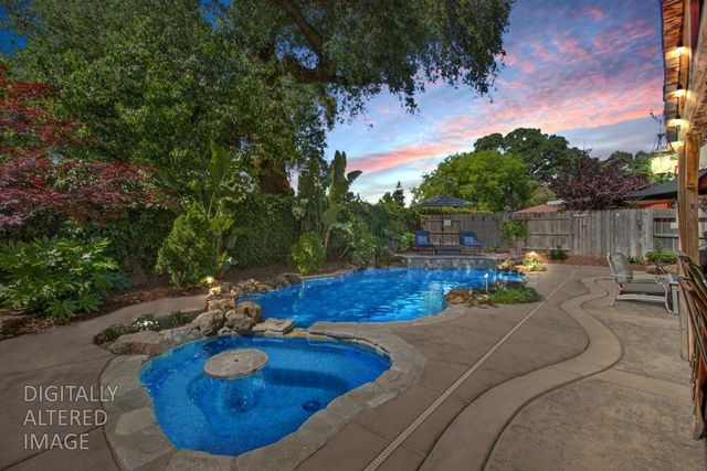 525 Sherbourne Ln, Lincoln, CA 95648