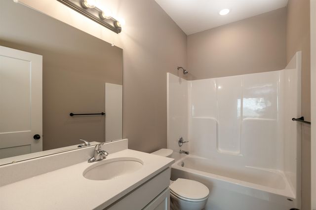 4445-4447 N Sandplum St, Wichita, KS 67205