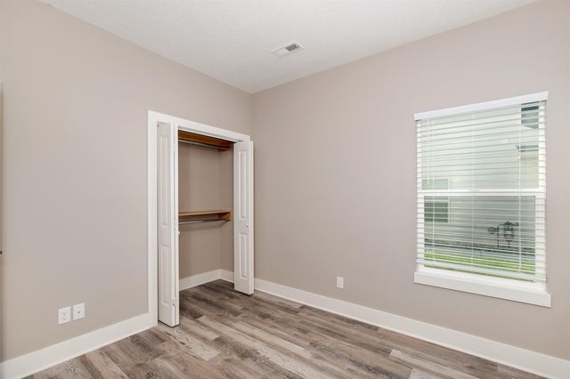 4445-4447 N Sandplum St, Wichita, KS 67205