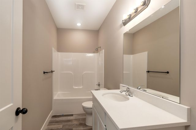 4445-4447 N Sandplum St, Wichita, KS 67205