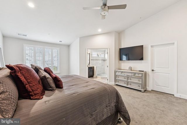 8526 PINE SPRINGS DR, Severn, MD 21144
