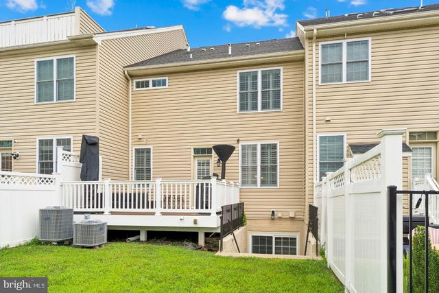 8526 PINE SPRINGS DR, Severn, MD 21144