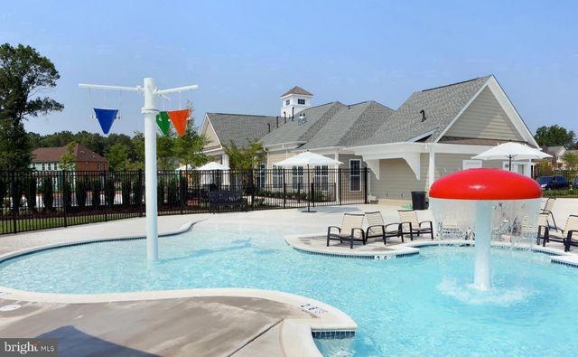 8526 PINE SPRINGS DR, Severn, MD 21144