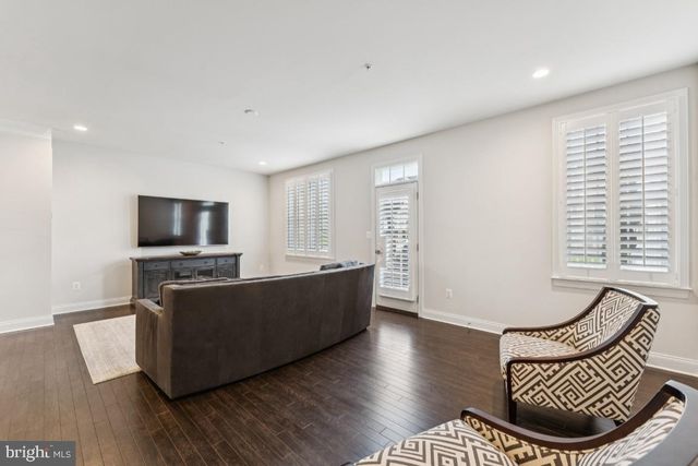 8526 PINE SPRINGS DR, Severn, MD 21144
