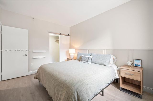 429 Poinciana Dr 1415, Sunny Isles Beach, FL 33160