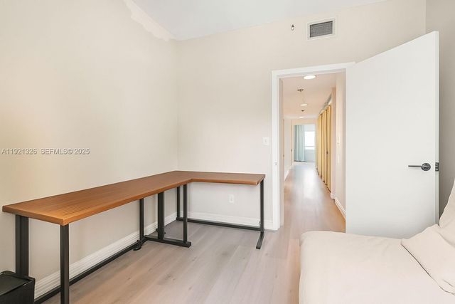 429 Poinciana Dr 1415, Sunny Isles Beach, FL 33160