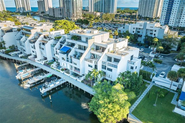 429 Poinciana Dr 1415, Sunny Isles Beach, FL 33160