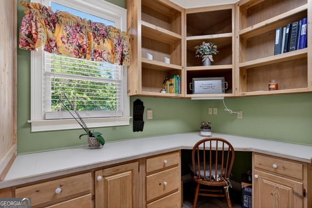 529 Floyd Road, Pine Mountain, GA 31822
