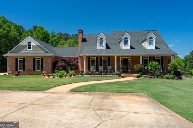 529 Floyd Road, Pine Mountain, GA 31822