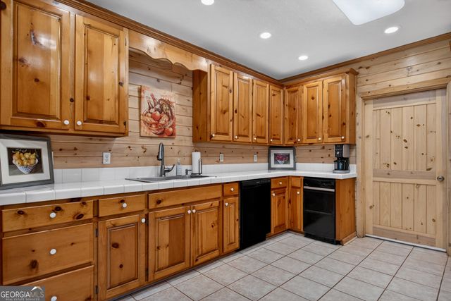 529 Floyd Road, Pine Mountain, GA 31822
