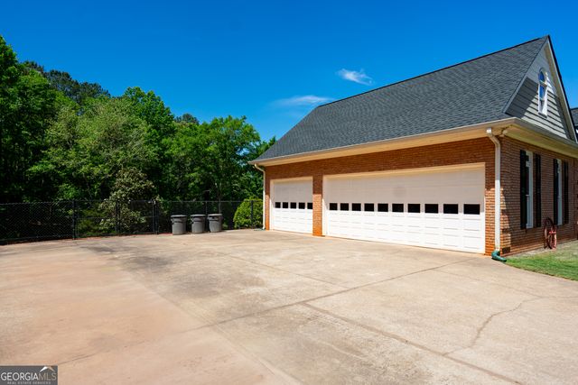 529 Floyd Road, Pine Mountain, GA 31822