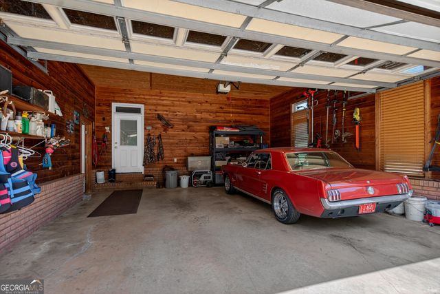 529 Floyd Road, Pine Mountain, GA 31822
