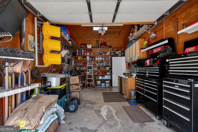 529 Floyd Road, Pine Mountain, GA 31822